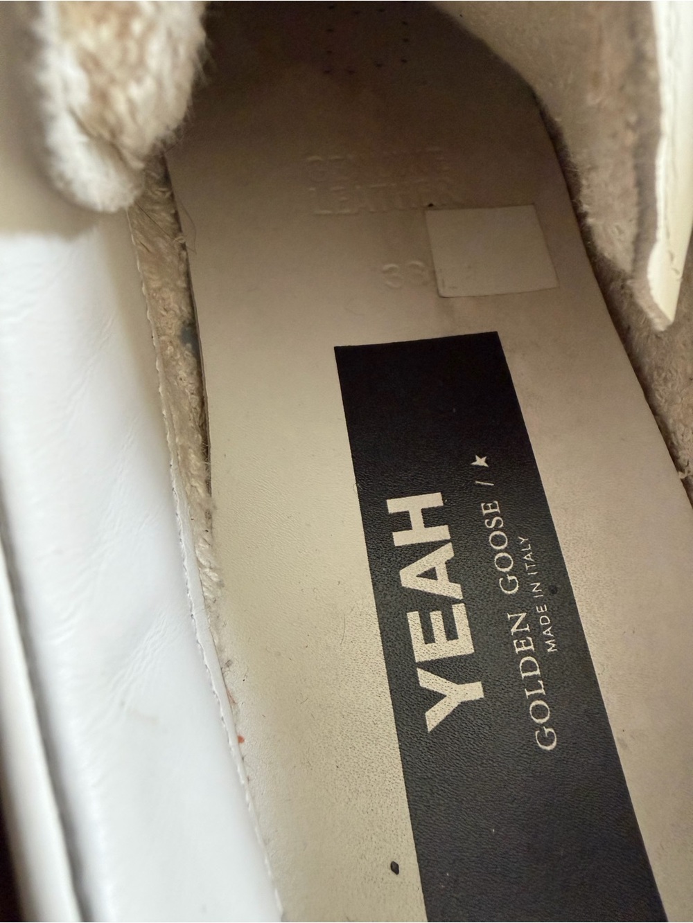 Golden Goose 'YEAH' Low-Top Sneakers - Picture 4 of 5